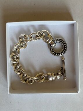 Colby Davis Chunky Silver .925 Toggle Chain Bracelet with Decorative Ring Accent